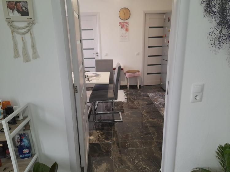 Casa renovata 2 camere de vanzare str. Campului Fagaras jud. Brasov