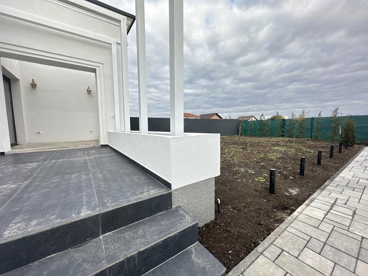Duplex lux, 4 camere, 96 mp utili, 402 mp teren - Dumbravita