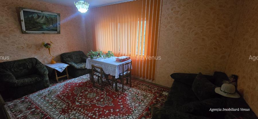 Apartament 4 camere zona Peco Cristal, str.Savenilor - 6