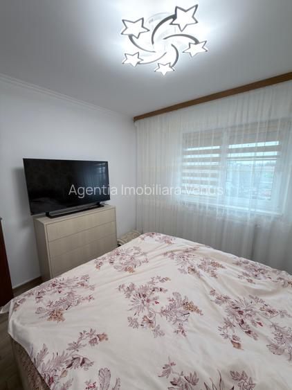 Apartament 3 camere la strada complet renovat - 9