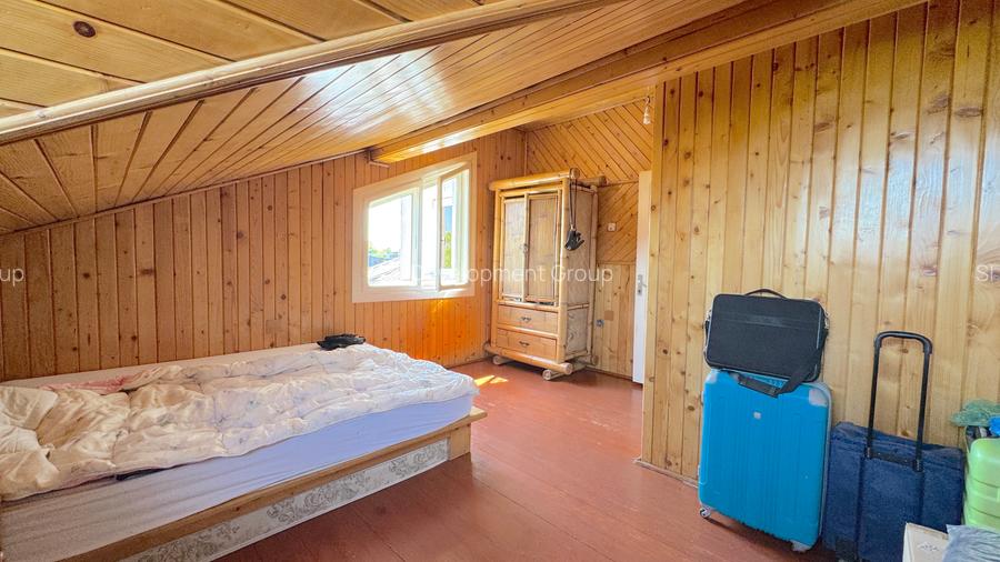 Casa Individuala - 10 Camere - Teren 990 MP - 288 MP utili - Gradina & Anexe - 17