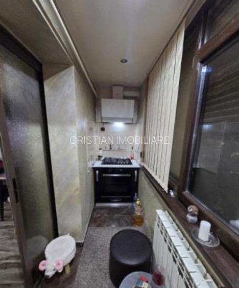 PARTER+balcon 7m ELEGANT  60mp MOBILAT NOU 2 cam confort 1 Decomandat Radu Negru - 4