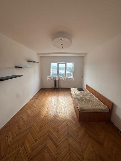 Apartament de vanzare - 6