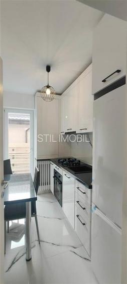 AP 2 CAM CAPAT CUG LUNCA CETATUII SEMIDECOMANDAT ETAJ 1 - 8