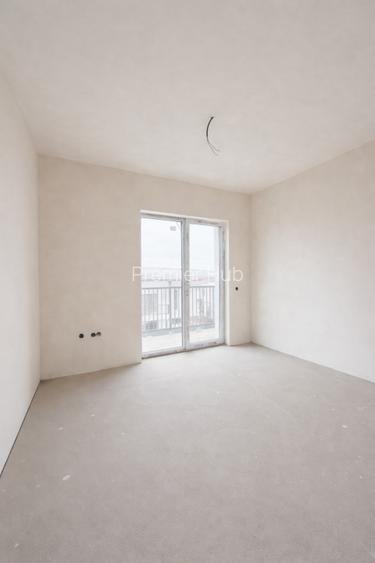 Casă cuplată  de vânzare  in cartier privat, zona Terra - 10