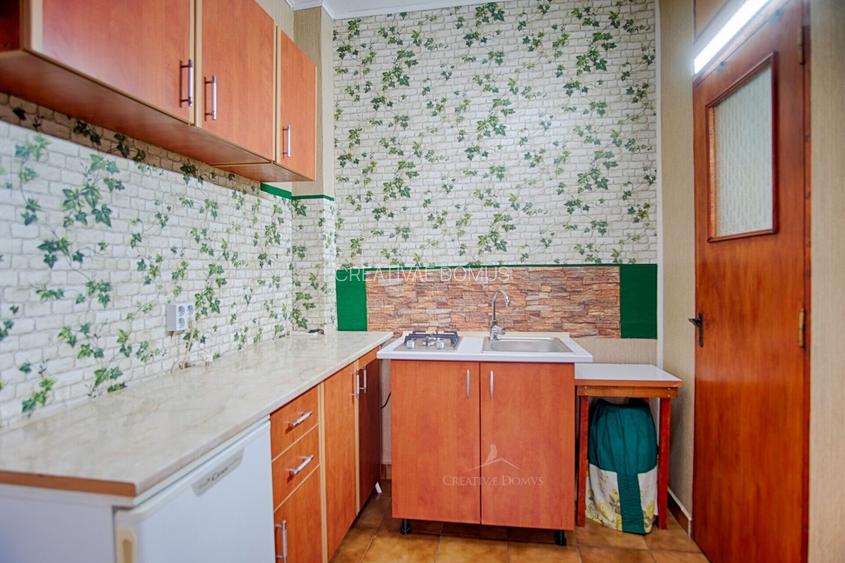 Garsoniera in casa / Calea Grivitei - Podul Grant - 9