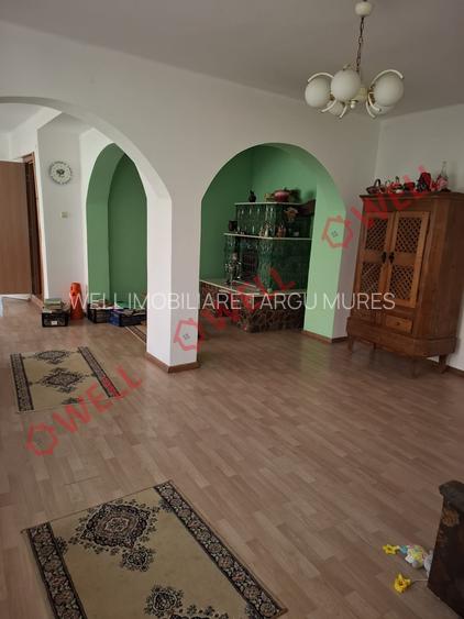 De vânzare casă familială situată în Miercurea Nirajului, zona Sântandrei! - 12