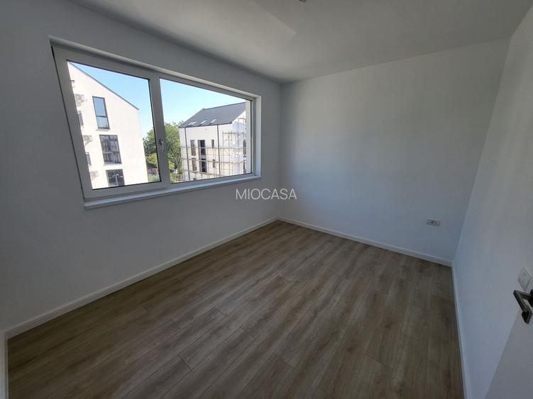 Langa Calea Timisoarei. Bucatarie inchisa. Etaj 1 - 5