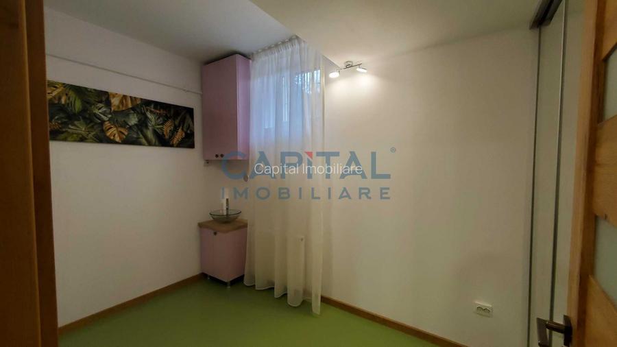 Spatiu comercial cu vitrina generoasa, parcari, chiriasi, randament 6.8%! - 4