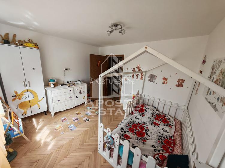 Apartament 4 camere, 2 bai, 2 balcoane,centrala proprie, etajul 2 - 15