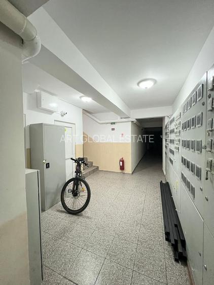 Apartament 3 Camere Decomandat Militari Residence Demisol Acvilei Loc de Parcare - 8