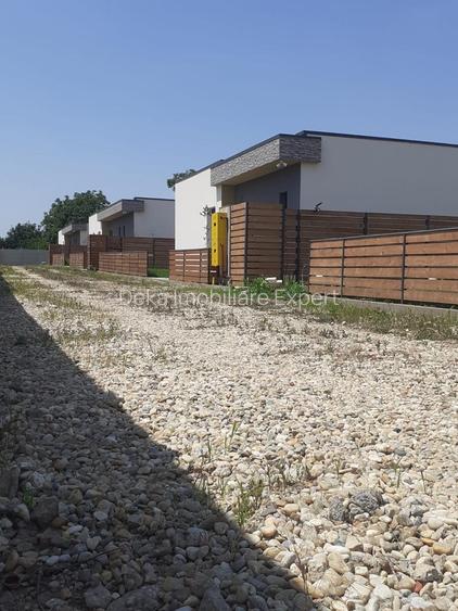 Ansamblu Vile Individuale stil mediteranean-Comuna Berceni! - 9