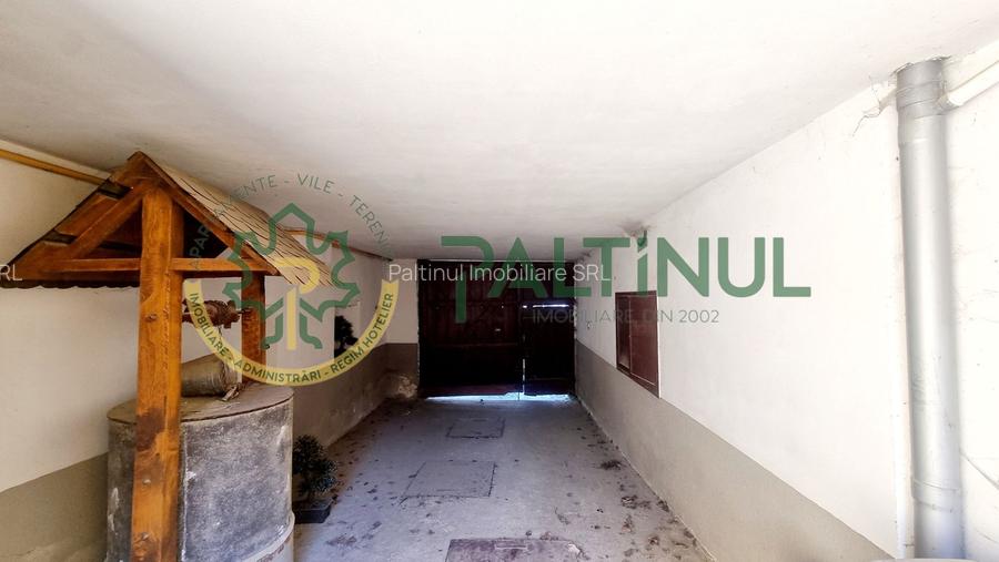 Casă de vânzare în Cisnădioara, curte mare și vedere spre munte - 17