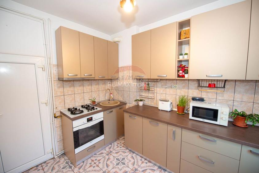 Apartament cu 2 camere de vanzare Metrou Grivita Strada Stefan Stoika - 10