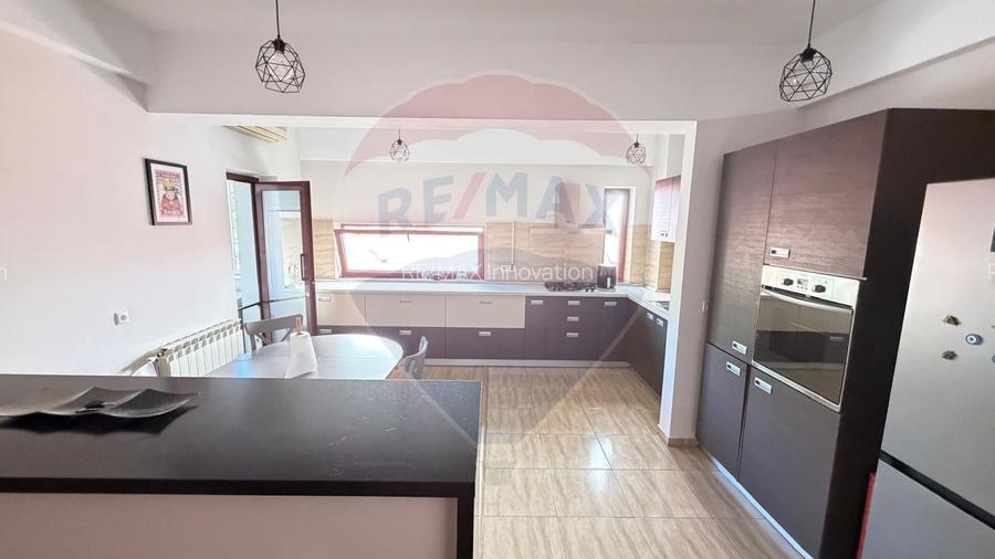 Inchiriere apartament zona Polona - 11