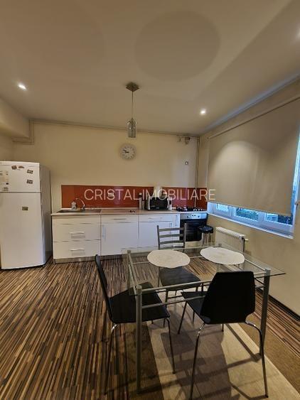 Inchiriere 3 camere bloc nou zona Decebal - 6