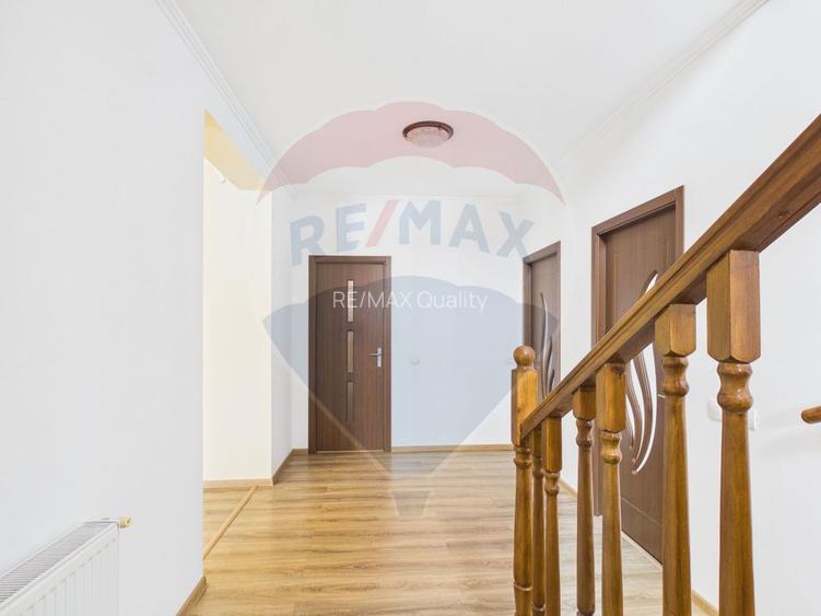 Apartament de vanzare in vila cu curte in satul Ulmi - 7