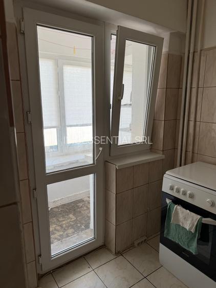 2 camere  decomandat ultra central Bulevardul Unirii 33 - 10