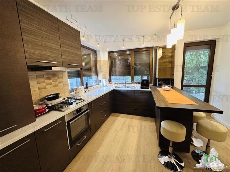 Vila senzationala, renovata recent, 145 mp construiti, 262 mp de curte amenajata - 11