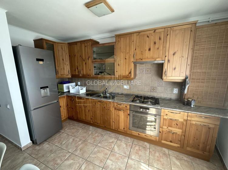 2 camere ,70 mp,  Garaj, Terasa ,Andrei Muresanu , str.Trifoiului - 6