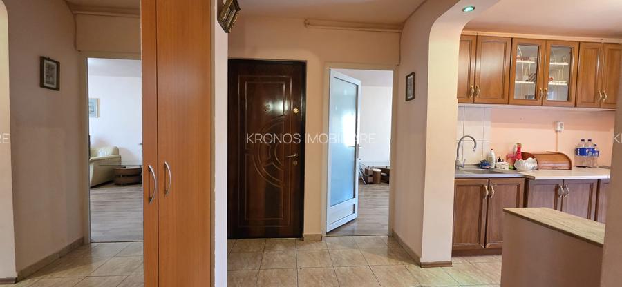 GARA - ABATOR 2 CAMERE DECOMANDATE MOBILAT + UTILAT CENTRALA GAZE PRET 450 EURO - 6