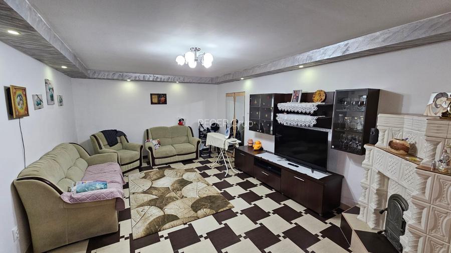 URGENT -Zona AFI Palace casa 2007 parter 3 camere  la 109000 euro - 6