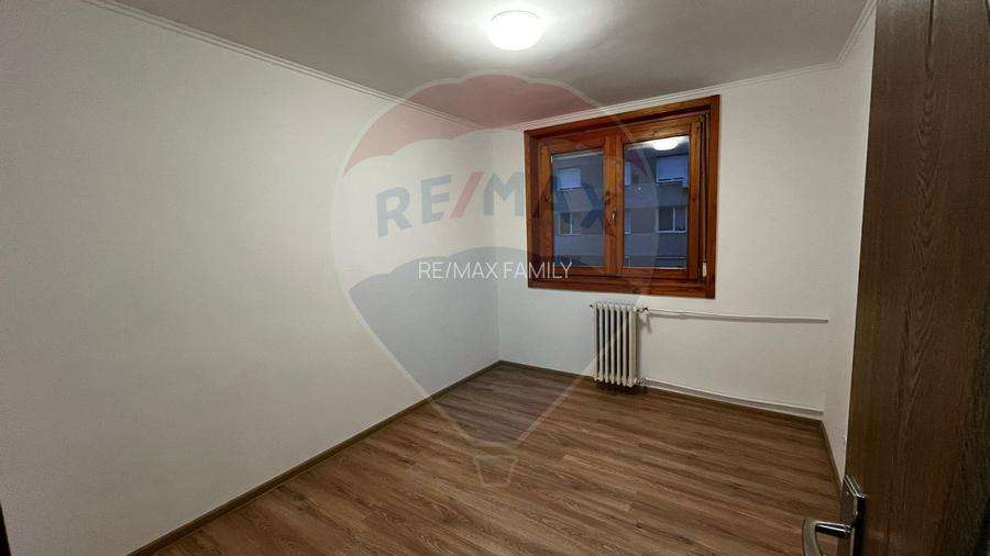 Apartament cu 2 camere de vânzare in zona Velenta - 8