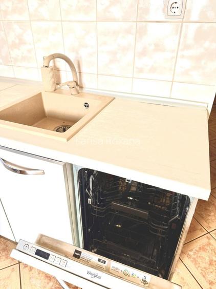 Proprietar inchiriez ap 3 camere cu AC, 2 bai, complet utilat, bloc anvelopat - 8