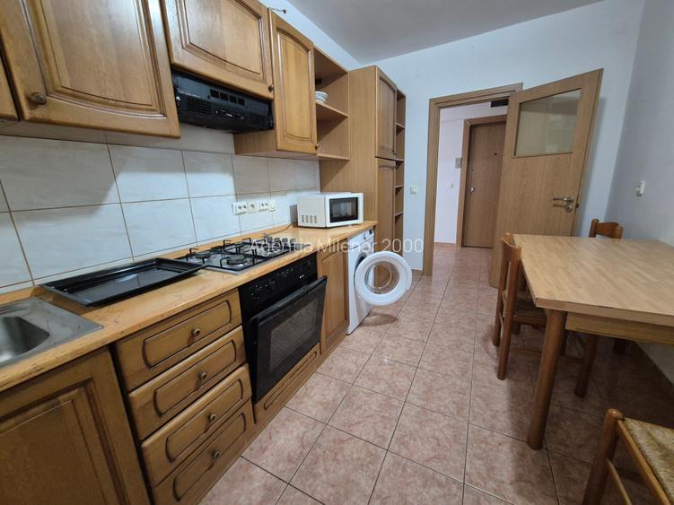 pe frumoasa stradă Aurel-Popovici la 5 minute de Punctele Cardinale și Medicina - 12