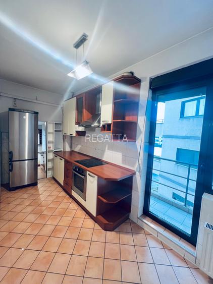 Apartament zona Clucerului - 4 camere de inchiriat - 6