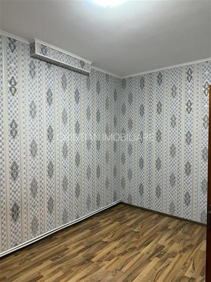 Casa zona centrala, 5 camere,  compusa din doua apartamente, chirpic si caramida - 7