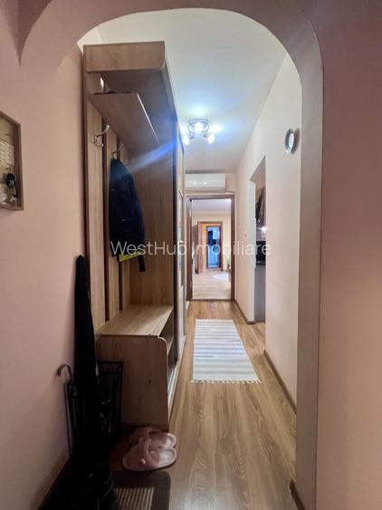  Apartament 3 camere, semidecomandat, 72mp, etaj 1/4 - Buziasului - 4