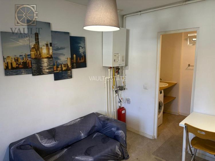 Garsoniera LA CHEIE - curte 50MP metrou/parc TINERETULUI - 2