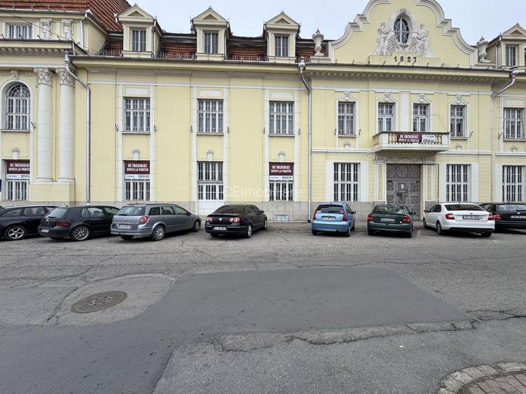 Spatiu la parter in zona Centrala fostul hotel Timisul - 5