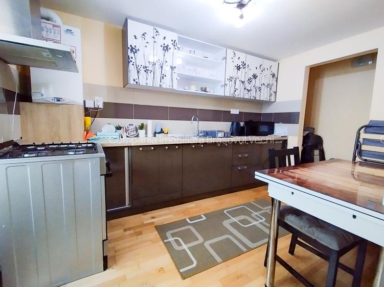 Lângă Piata Sfatului, STUDIO mobilat, 30 mp utili. - 2