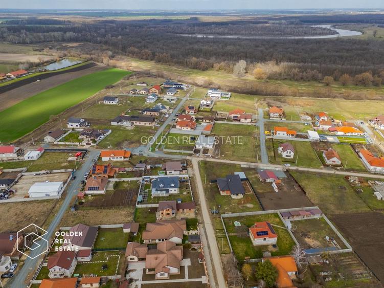 Casa noua la gri in localitatea Zadareni, comision 0% - 5