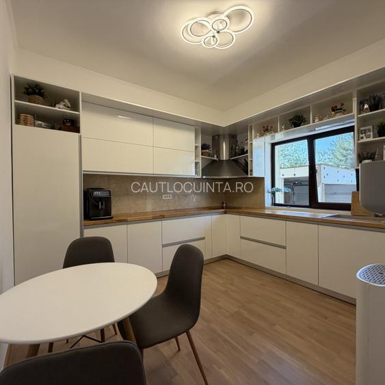 Vila | P+1 | Mogosoaia | Garaj | Statie incarcare 25W | Piscina | Beci  - 4
