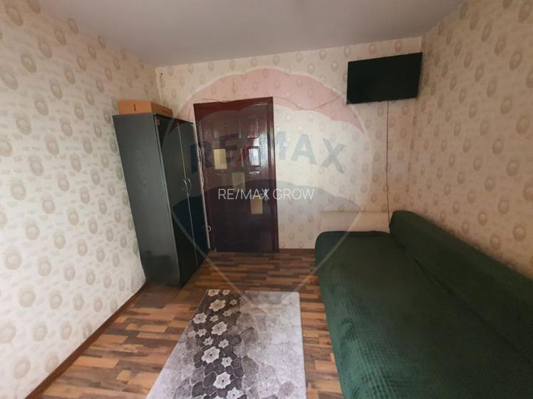 Apartament cu 3 camere de vânzare în zona Est Roman - 7