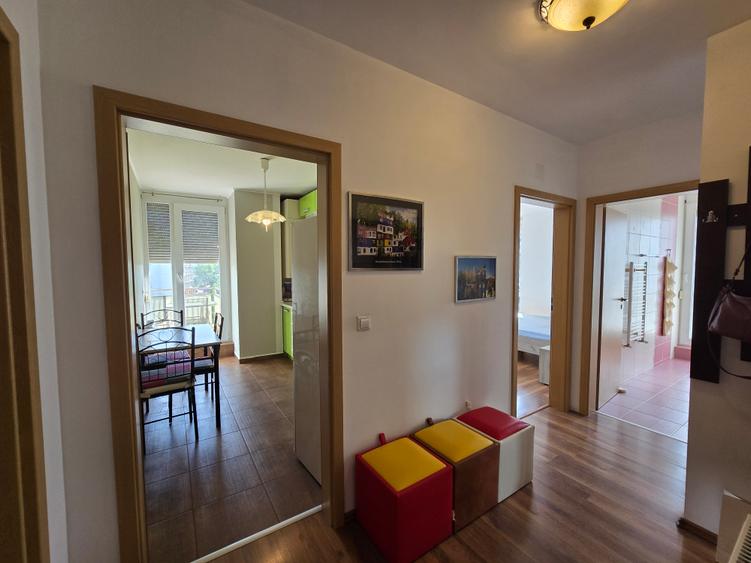 Apartament cu terasa spatioasa
