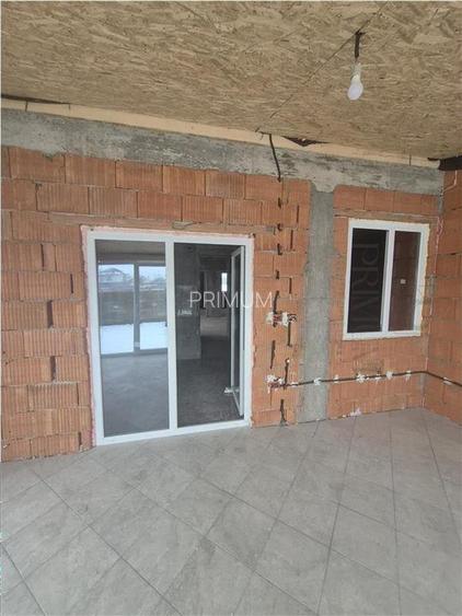 Duplex pe parter - 3 dormitoare - zona foarte buna - posibilitate alegere finisa - 3
