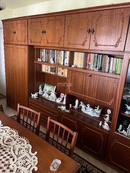 Închiriez apartament 3 camere - 4