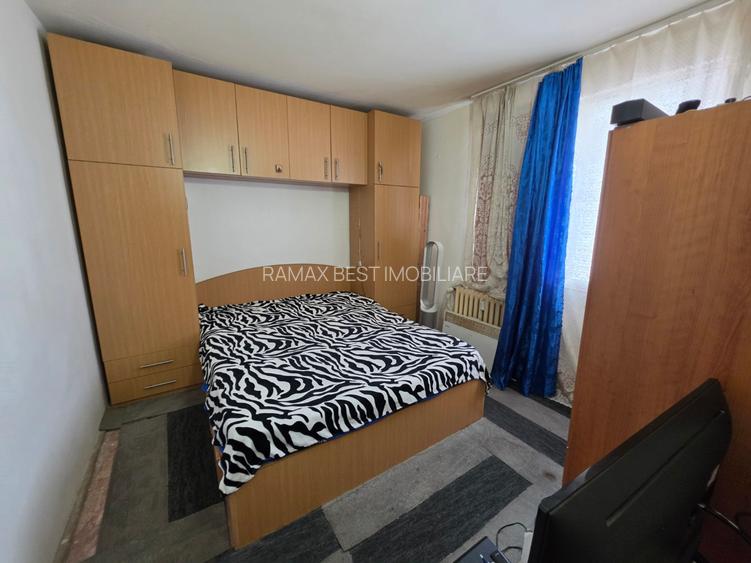 1 Decembrie 1918, Trapezului intersectie Prevederii, 3 minute metrou - 7