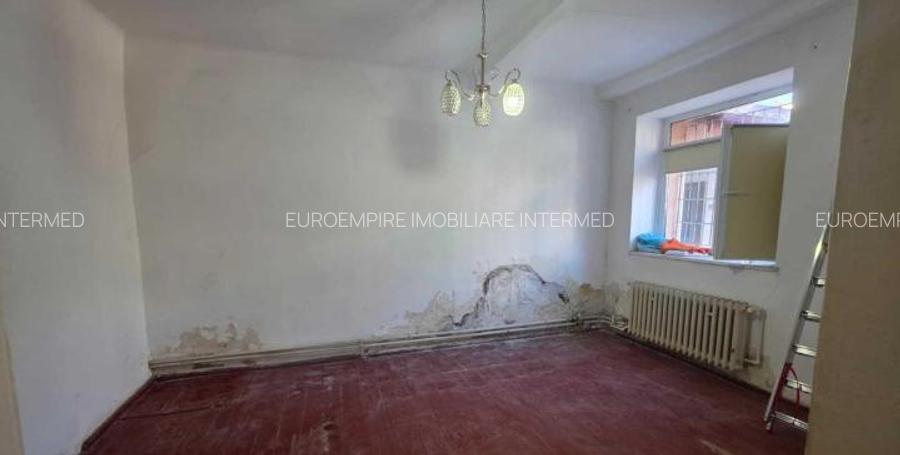 Apartament 4 camere de vanzare Piata Ovidiu - 5