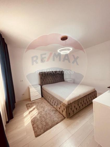 Casa / Vila cu 4 camere de vanzare in zona Calea Calarasilor - 6