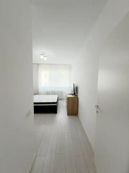 Apartament 2 camere Mobilat cu parcare / 13 minute metrou 1 Dec 1918 - 12
