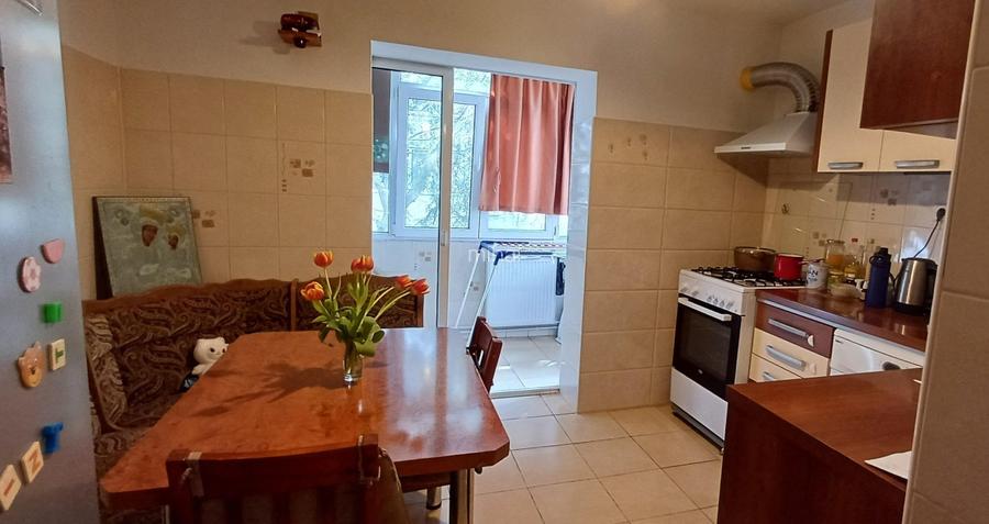 Apartament 3 camere Casa de Cultura , Piata Balada, gaze, loc parcare - 2