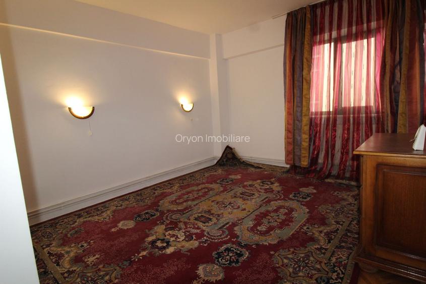 Apartament 3 camere, zonă centrală - 3