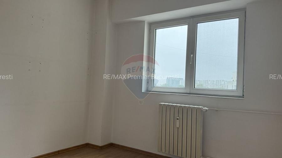Apartament cu 4 camere de vânzare în zona 13 Septembrie - 15