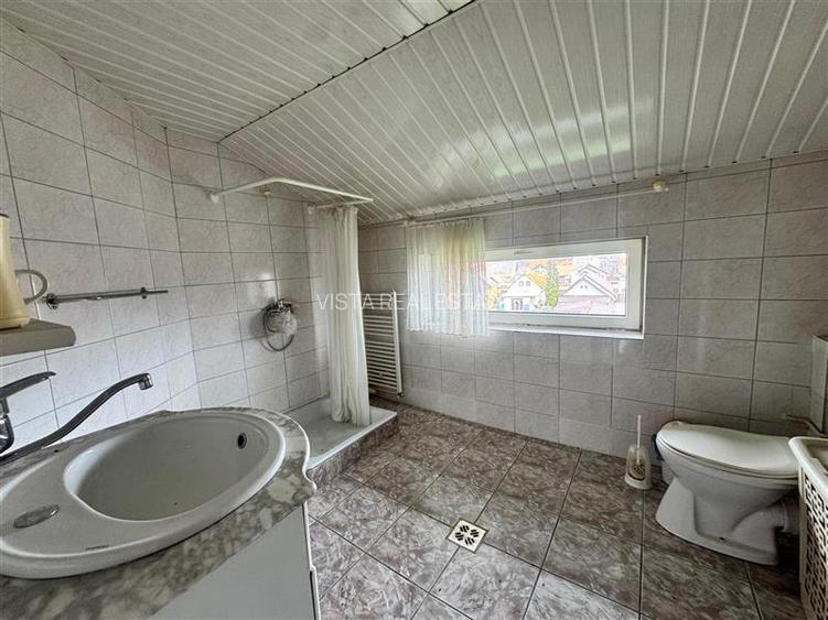 Doua case de vanzare, teren 800 mp, Zarnesti, Brasov - 19