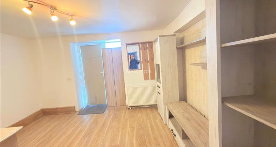 Inchiriez casa Mehala - 5